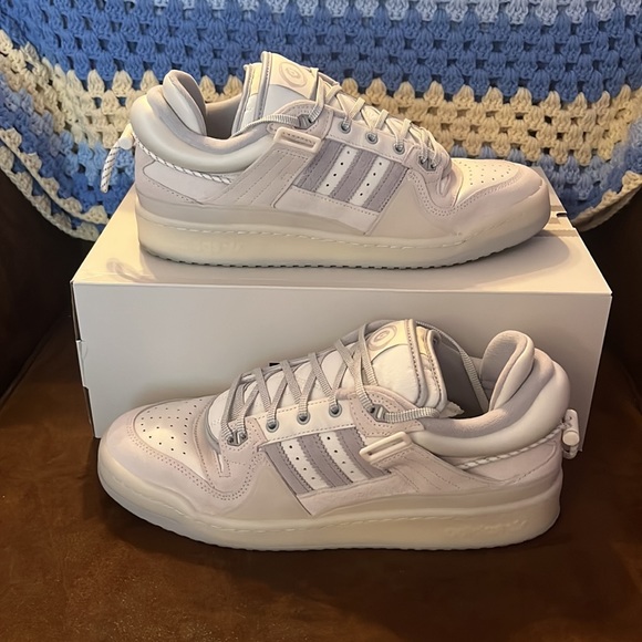 Bad Bunny x Adidas Forum Low “Last Forum” - Picture 2 of 6